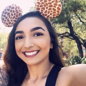 Meet your Posher, Lizette